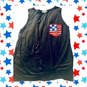 🇺🇸NWT SUPER SOFT BLACK TANK w SEQUIN FLAG POCKET & FRONT KNOT DETAIL!
